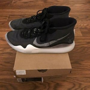 NIKE ZOOM KD12 SZ 13